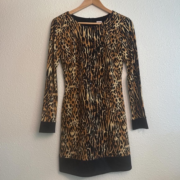 Cache Mini Dress - Picture 3 of 8